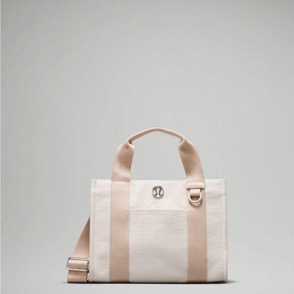 🆕 Lululemon Two Toned Canvas Tote Bag Mini 4.5L Mojave Tan Light Ivory - Picture 7 of 7